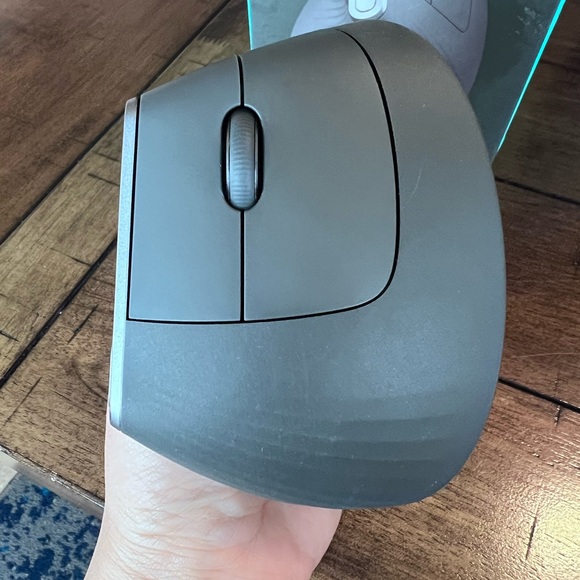 Logitech mouse - Picture 2 of 5